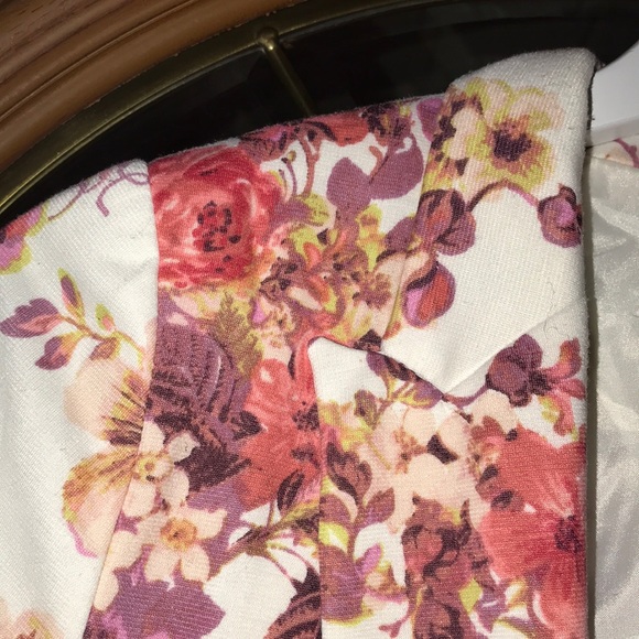 LC Lauren Conrad Cream & Multicolor Autumn Floral Single Button Blazer Jacket - Picture 6 of 15